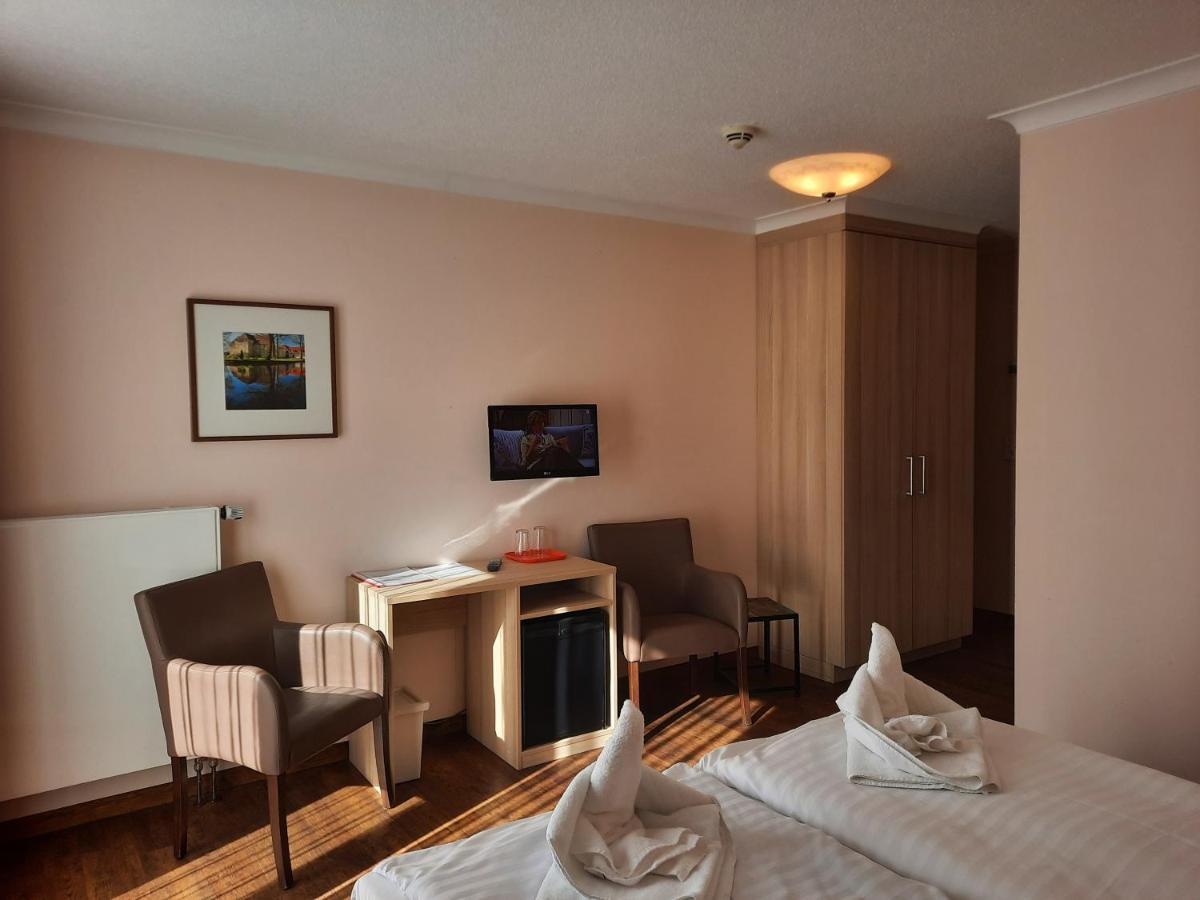 Hotel Karl'S Burg Kölpinsee Kültér fotó