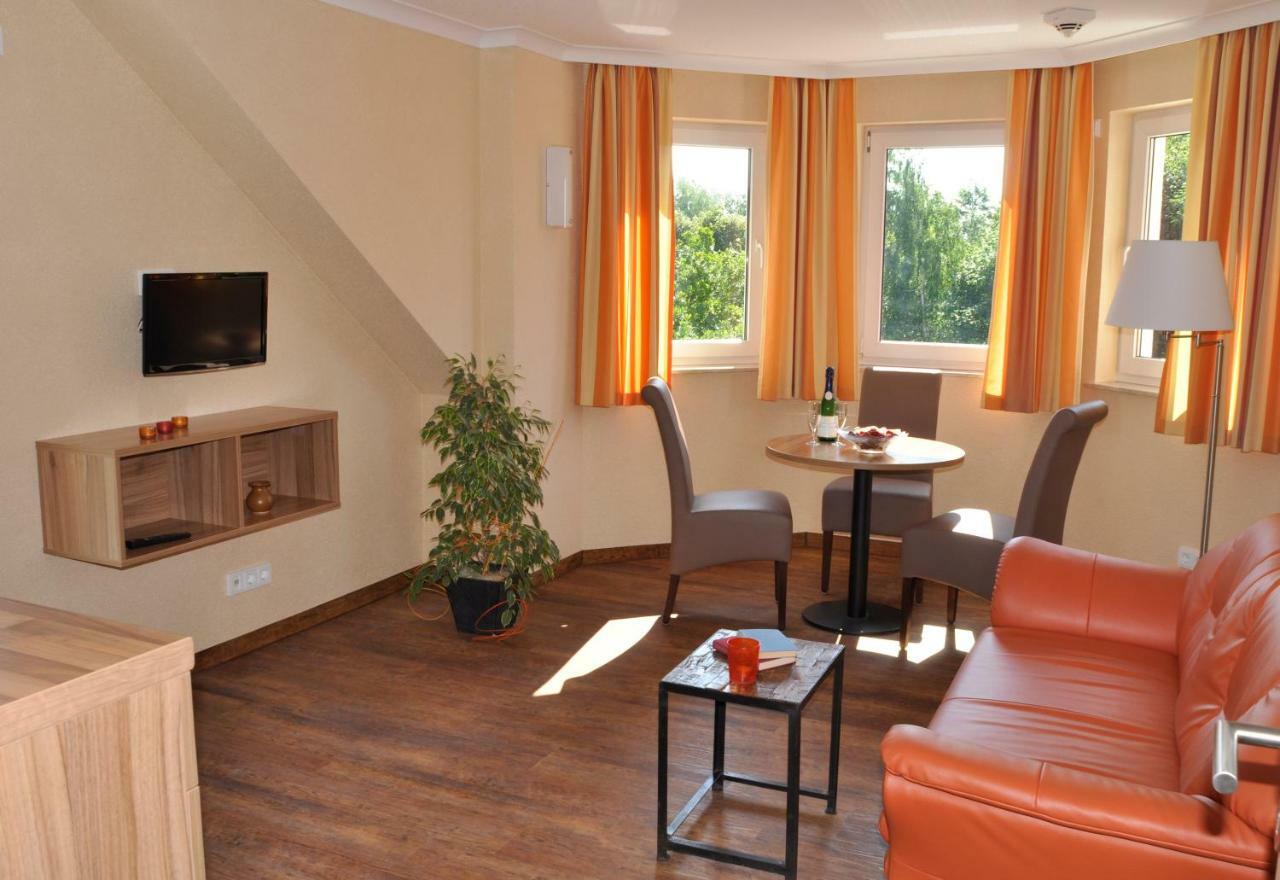 Hotel Karl'S Burg Kölpinsee Kültér fotó